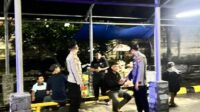Patroli Sahur di Pelabuhan Lembar, Polisi Pastikan Keamanan Warga (1) Polisi Patroli Sahur di Pelabuhan Lembar, Cegah Aksi Kriminal