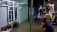 350 KK Terdampak Banjir di Pohdodol, Kecamatan Labuapi Siaga (4) 350 KK Terdampak Banjir di Pohdodol, Kecamatan Labuapi Siaga