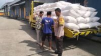 IMG-20251126-WA0813 Amankan Stok Pangan, Polsek Gerung Dampingi Distribusi Jagung ke BULOG