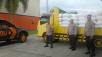 WhatsApp Image 2025-11-08 at 18.37.49 Dukung Ketahanan Pangan, Polsek Gerung Awasi Penyaluran 4,5 Ton Jagung